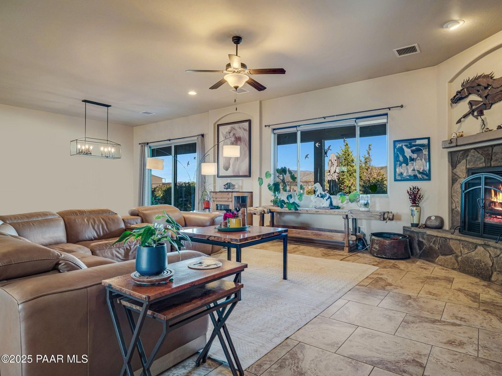 Prescott Valley, Arizona, 86315, United States, 4 Bedrooms Bedrooms, ,2 BathroomsBathrooms,Residential,Forsale,1968229