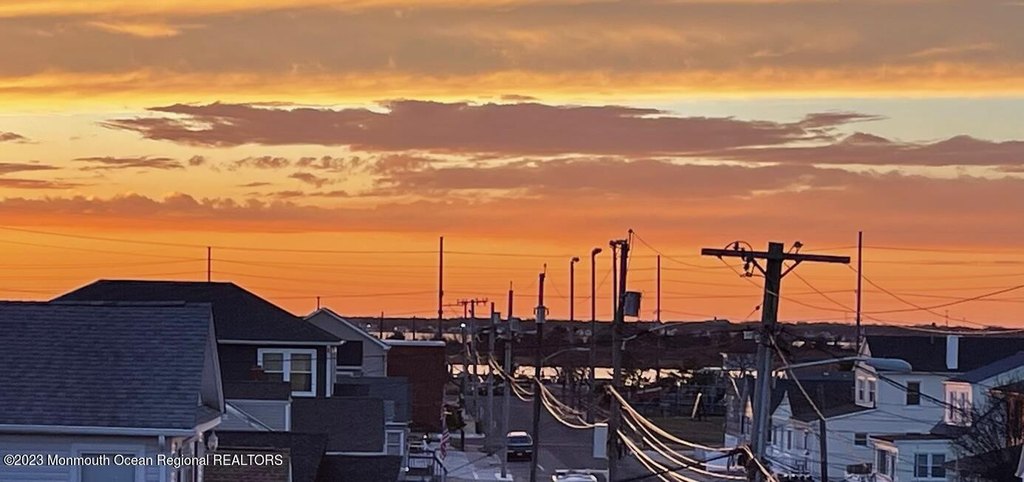 Seaside Heights, New Jersey, 08751, United States, 5 Bedrooms Bedrooms, ,4 BathroomsBathrooms,Residential,Forsale,2004846