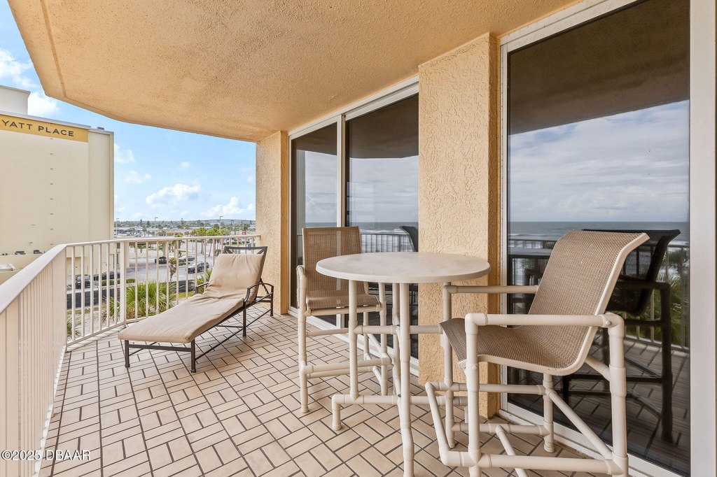 Daytona Beach Shores, Florida, 32118, United States, 3 Bedrooms Bedrooms, ,3 BathroomsBathrooms,Residential,Forsale,1990137