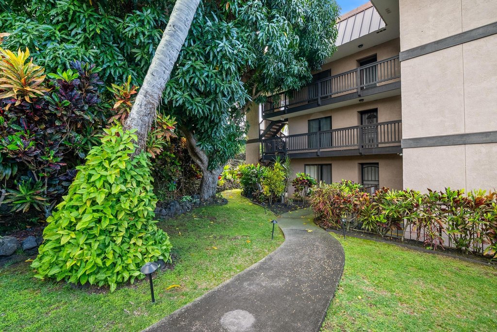 Kailua-Kona, Hawaii, 96740, United States, 2 Bedrooms Bedrooms, ,2 BathroomsBathrooms,Residential,Forsale,1989821