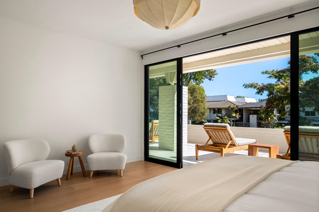 SANTA BARBARA, California, 93108, United States, 2 Bedrooms Bedrooms, ,2.5 BathroomsBathrooms,Residential,Forsale,1964340