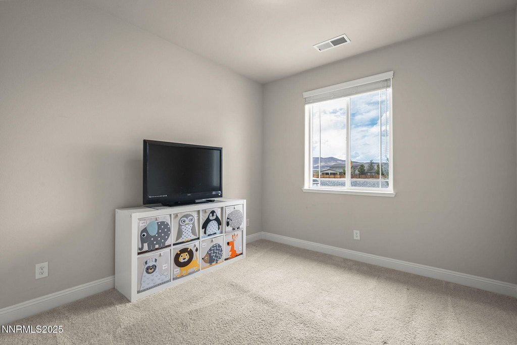 Sparks, Nevada, 89441, United States, 3 Bedrooms Bedrooms, ,2 BathroomsBathrooms,Residential,Forsale,1954160