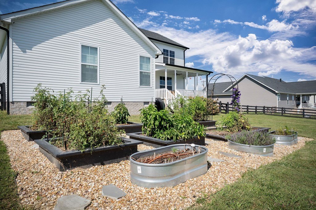 Cookeville, Tennessee, 38501, United States, 3 Bedrooms Bedrooms, ,2.5 BathroomsBathrooms,Residential,Forsale,1996610