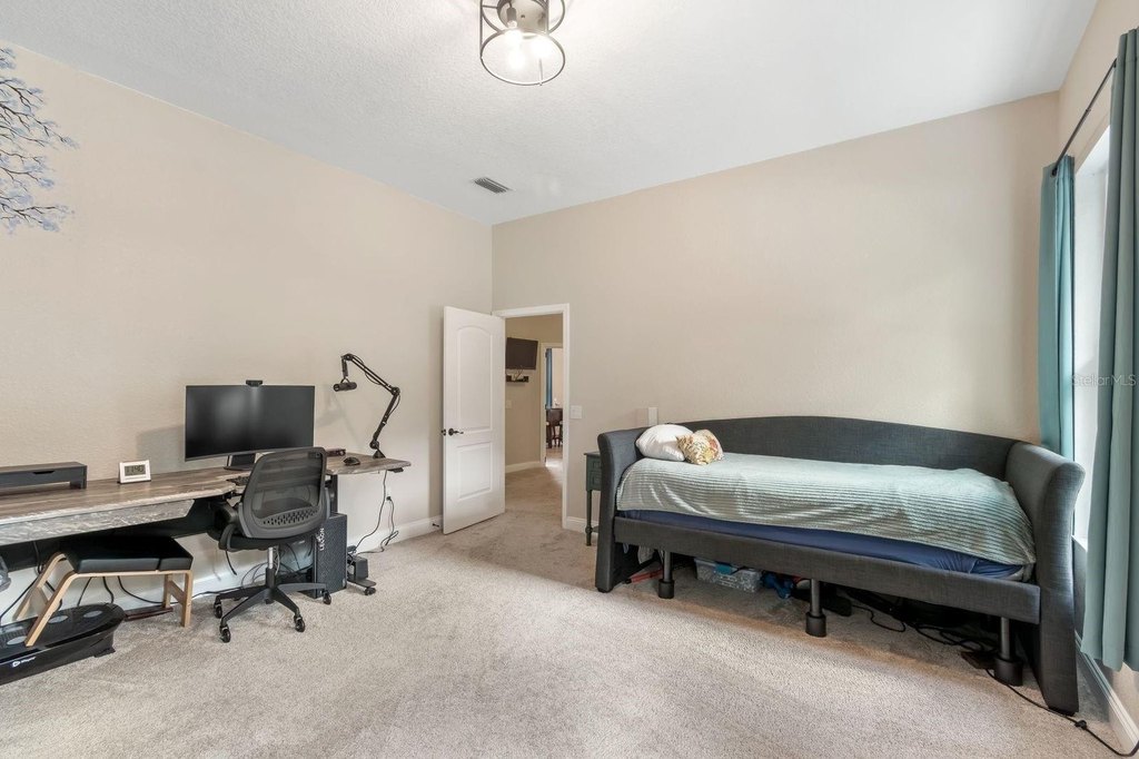 REDDICK, Florida, 32686, United States, 4 Bedrooms Bedrooms, ,4 BathroomsBathrooms,Residential,Forsale,1969786