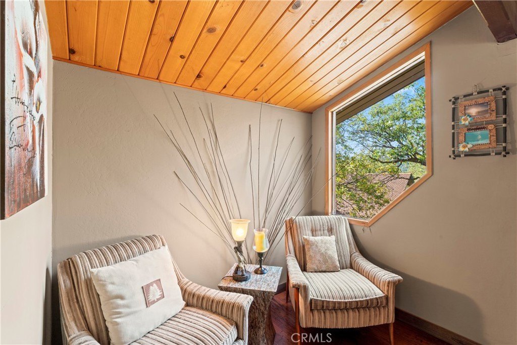 Lake Arrowhead, California, 92352, United States, 3 Bedrooms Bedrooms, ,2.5 BathroomsBathrooms,Residential,Forsale,1971033