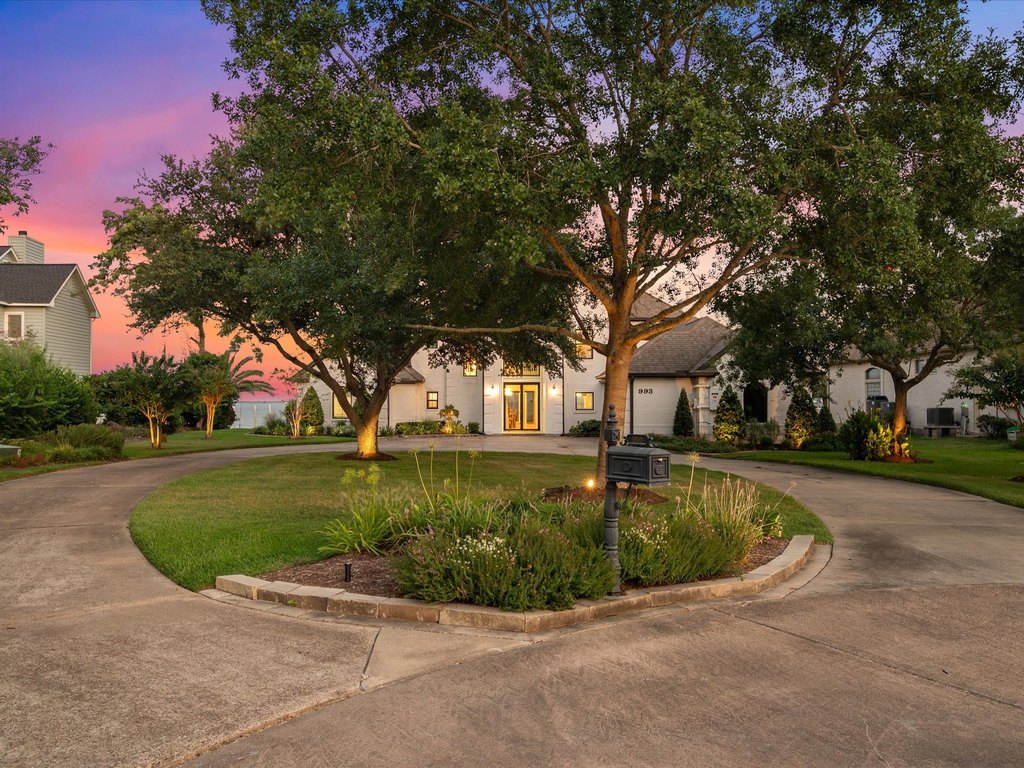 La Porte, Texas, 77571, United States, 4 Bedrooms Bedrooms, ,3.5 BathroomsBathrooms,Residential,Forsale,1973422