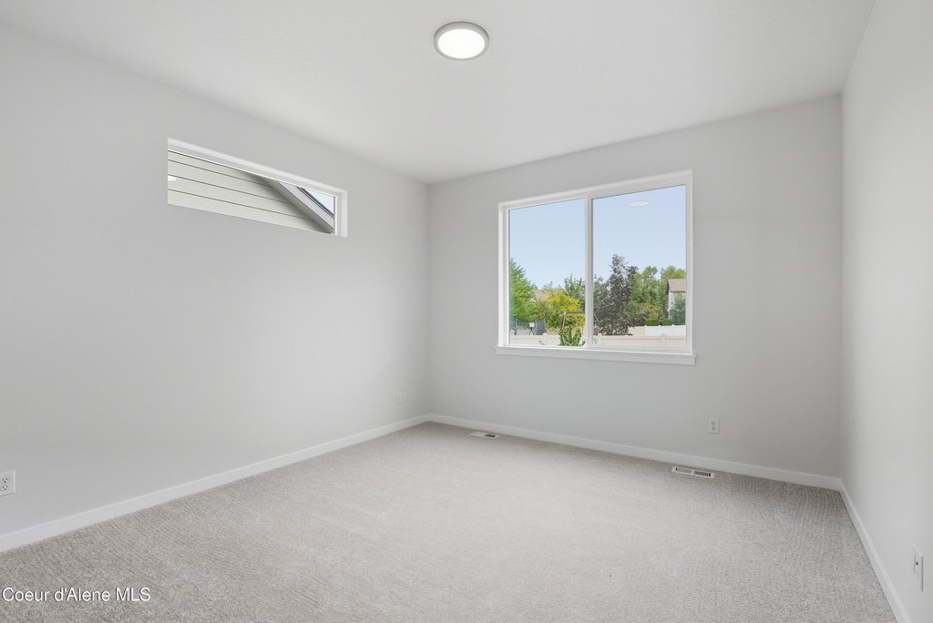 Coeur d'Alene, Idaho, 83815, United States, 4 Bedrooms Bedrooms, ,3 BathroomsBathrooms,Residential,Forsale,1984592