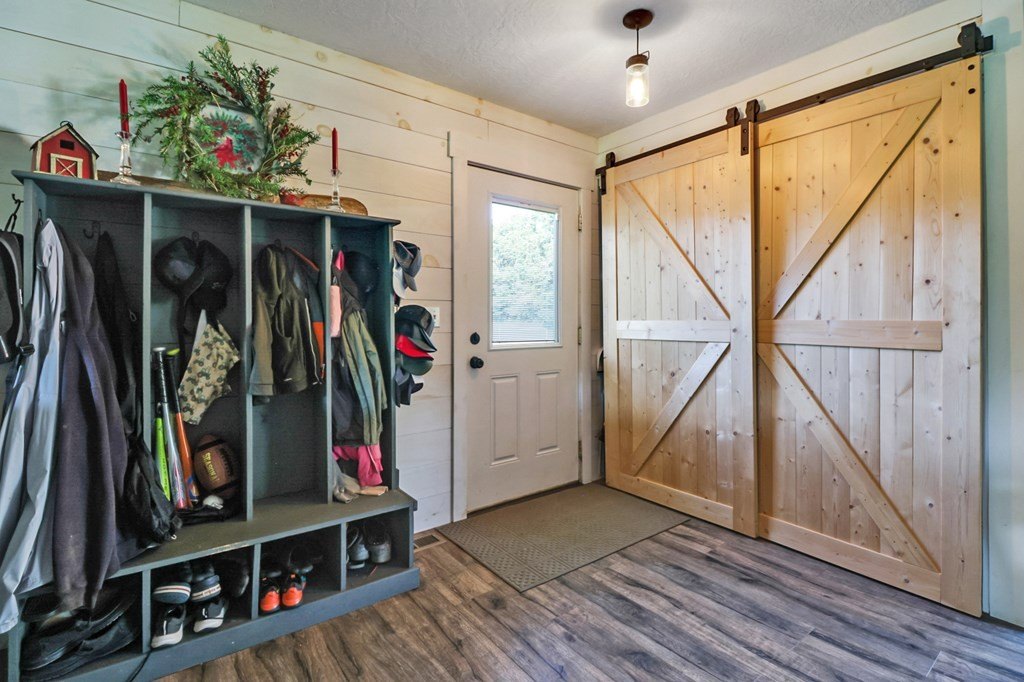 Jamestown, Tennessee, 38556, United States, 3 Bedrooms Bedrooms, ,2 BathroomsBathrooms,Residential,Forsale,1968518