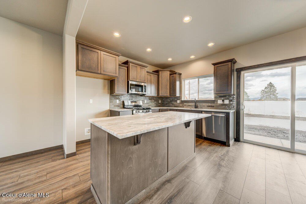 Post Falls, Idaho, 83854, United States, 4 Bedrooms Bedrooms, ,2.5 BathroomsBathrooms,Residential,Forsale,1984590