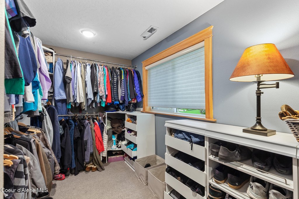 Coeur d'Alene, Idaho, 83815, United States, 3 Bedrooms Bedrooms, ,3 BathroomsBathrooms,Residential,Forsale,1984584