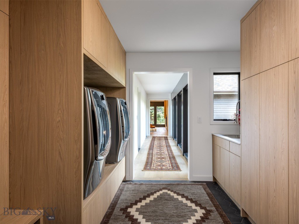 Bozeman, Montana, 59715, United States, 6 Bedrooms Bedrooms, ,5.5 BathroomsBathrooms,Residential,Forsale,1986988