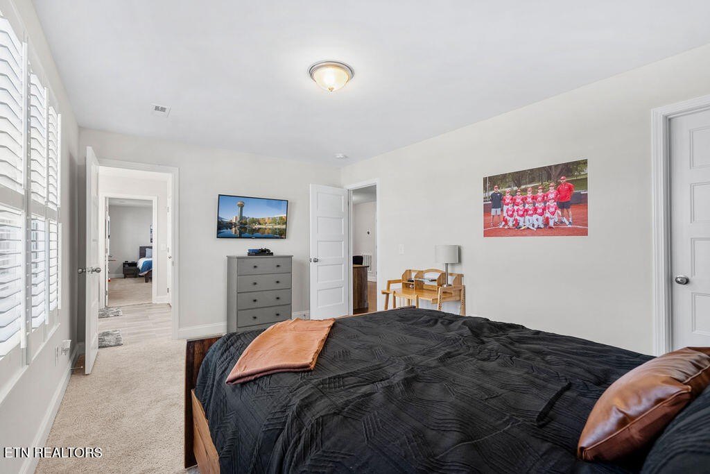 Lenoir City, Tennessee, 37771, United States, 4 Bedrooms Bedrooms, ,3.5 BathroomsBathrooms,Residential,Forsale,1973586