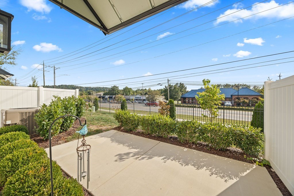 Cookeville, Tennessee, 38501, United States, 3 Bedrooms Bedrooms, ,3 BathroomsBathrooms,Residential,Forsale,1968519