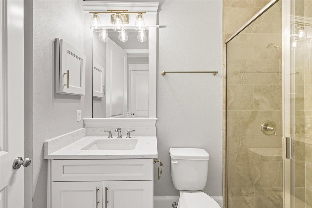 Tallahassee, Florida, 32312, United States, 4 Bedrooms Bedrooms, ,3 BathroomsBathrooms,Residential,Forsale,1995100