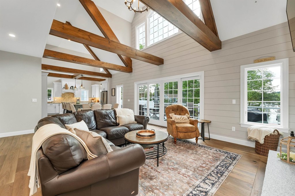 Meredith, New Hampshire, 03253, United States, 6 Bedrooms Bedrooms, ,6.5 BathroomsBathrooms,Residential,Forsale,1893919