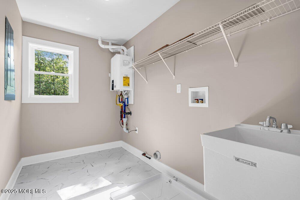 Toms River, New Jersey, 08753, United States, 4 Bedrooms Bedrooms, ,3 BathroomsBathrooms,Residential,Forsale,2004069