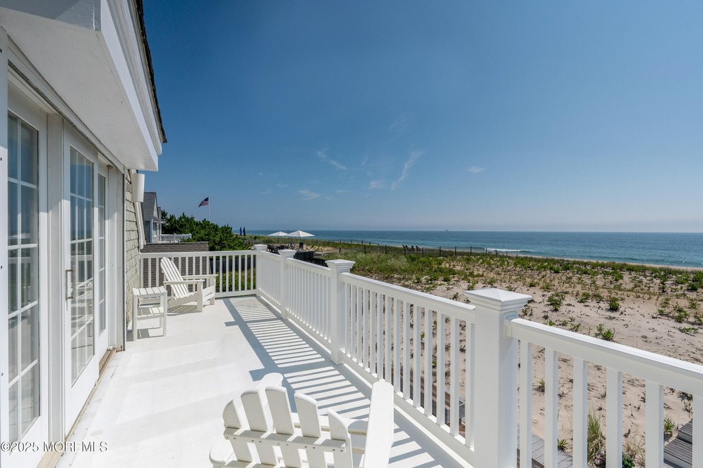 Mantoloking, New Jersey, 08738, United States, 5 Bedrooms Bedrooms, ,4.5 BathroomsBathrooms,Residential,Forsale,1966041