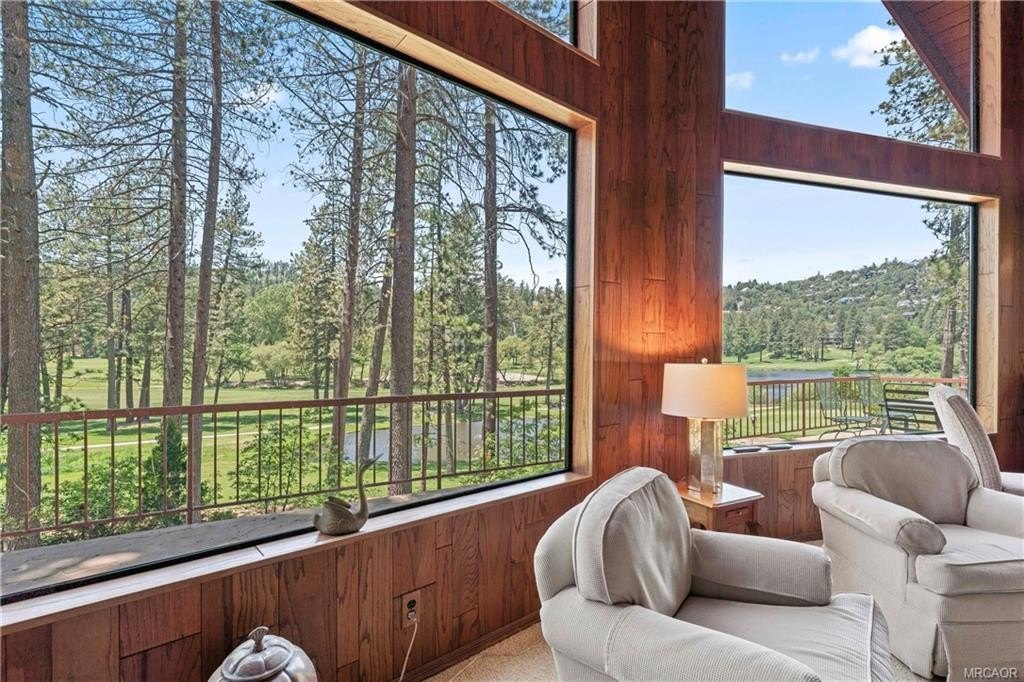 Lake Arrowhead, California, 92352, United States, 5 Bedrooms Bedrooms, ,5 BathroomsBathrooms,Residential,Forsale,1886287