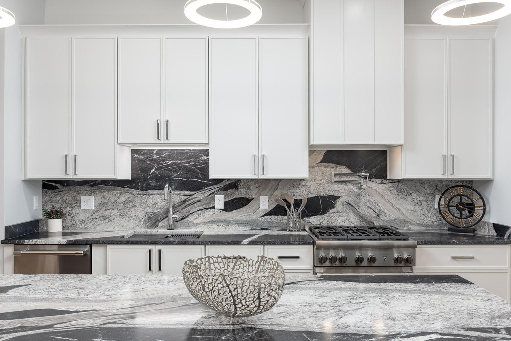 Chattanooga, Tennessee, 37405, United States, 4 Bedrooms Bedrooms, ,4.5 BathroomsBathrooms,Residential,Forsale,2009592