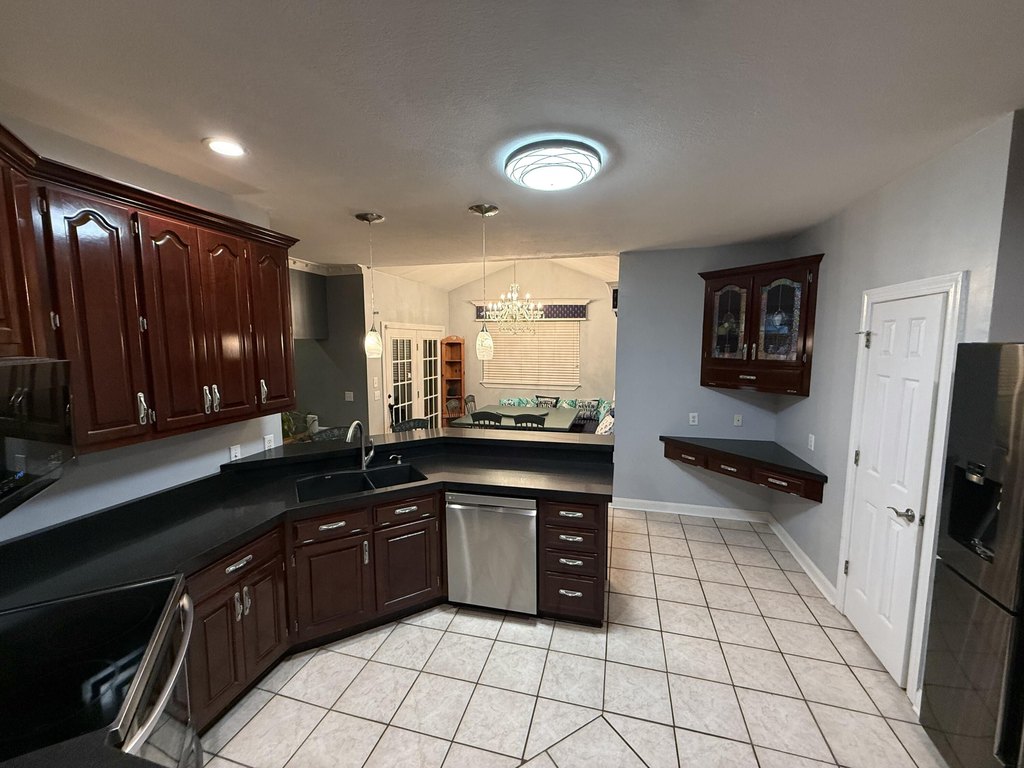 Hixson, Tennessee, 37343, United States, 3 Bedrooms Bedrooms, ,3.5 BathroomsBathrooms,Residential,Forsale,2011258