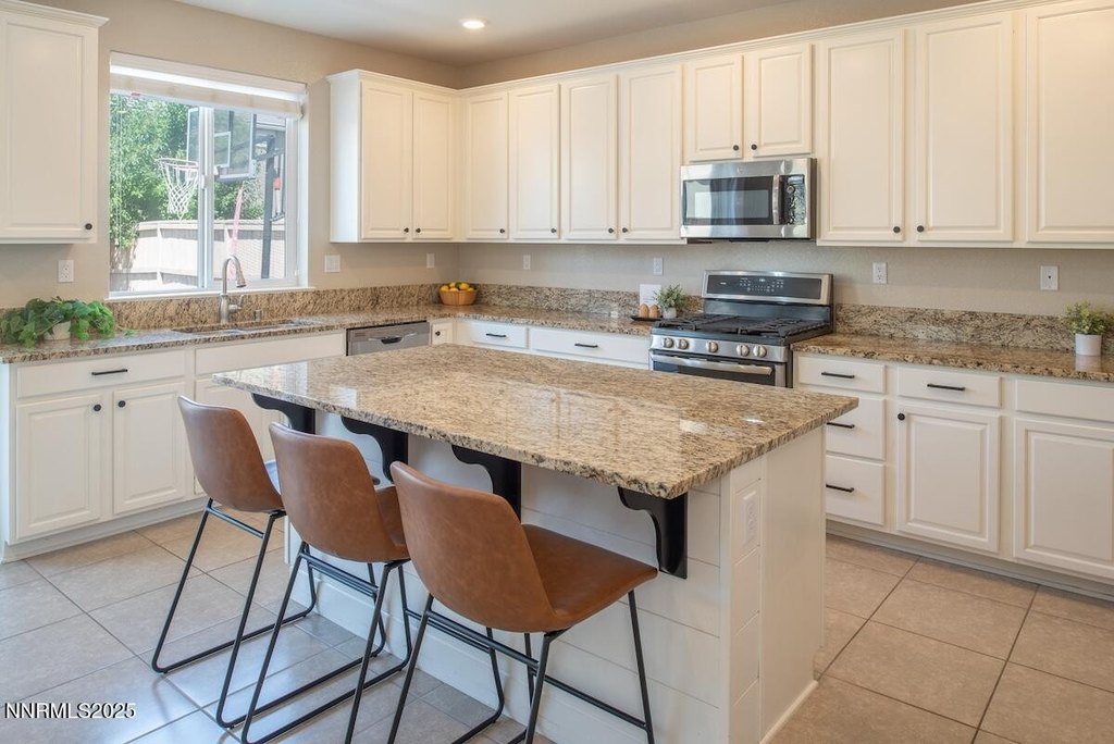 Reno, Nevada, 89521, United States, 4 Bedrooms Bedrooms, ,2.5 BathroomsBathrooms,Residential,Forsale,2012839