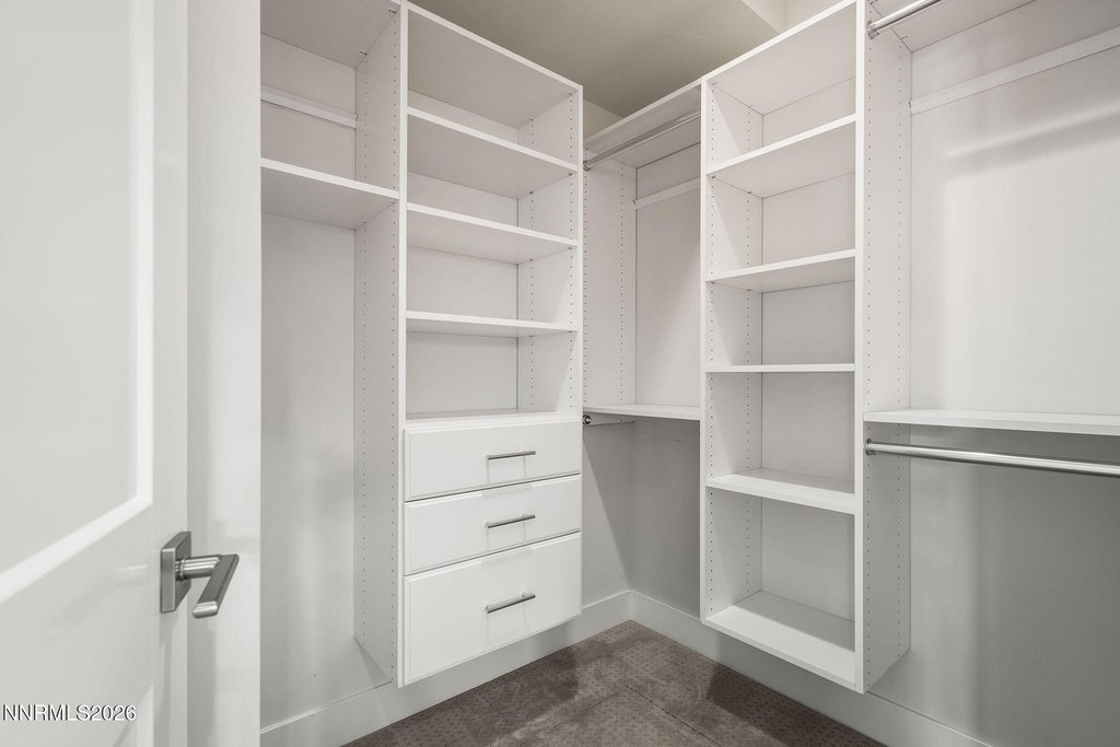 Reno, Nevada, 89501, United States, 2 Bedrooms Bedrooms, ,2 BathroomsBathrooms,Residential,Forsale,2012836