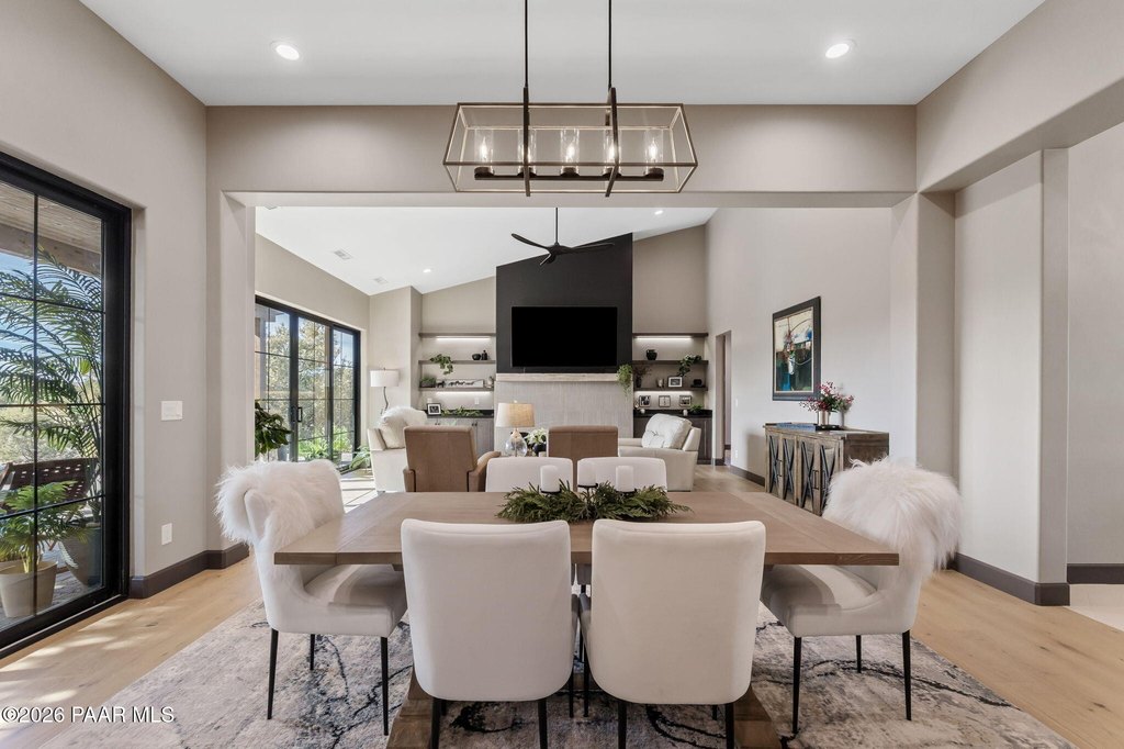 Prescott, Arizona, 86305, United States, 3 Bedrooms Bedrooms, ,4 BathroomsBathrooms,Residential,Forsale,2011273