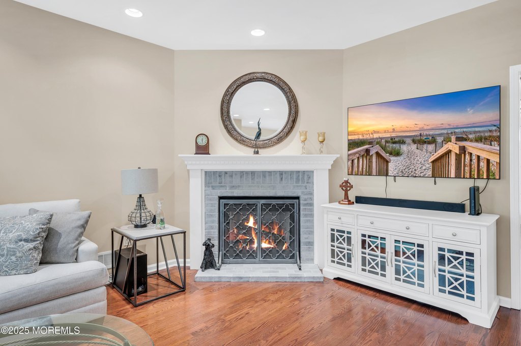 Brielle, New Jersey, 08730, United States, 3 Bedrooms Bedrooms, ,2.5 BathroomsBathrooms,Residential,Forsale,1984549