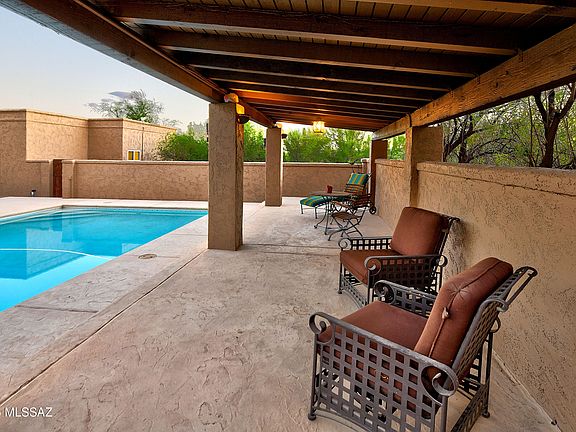 Tucson, Arizona, 85718, United States, 4 Bedrooms Bedrooms, ,3 BathroomsBathrooms,Residential,Forsale,1963534