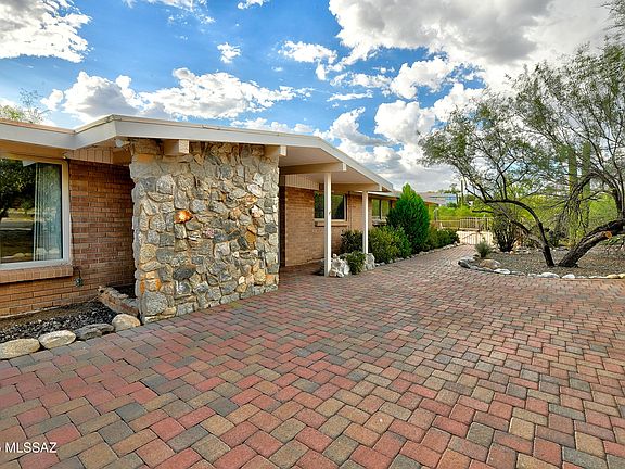 Tucson, Arizona, 85718, United States, 4 Bedrooms Bedrooms, ,2 BathroomsBathrooms,Residential,Forsale,1963537