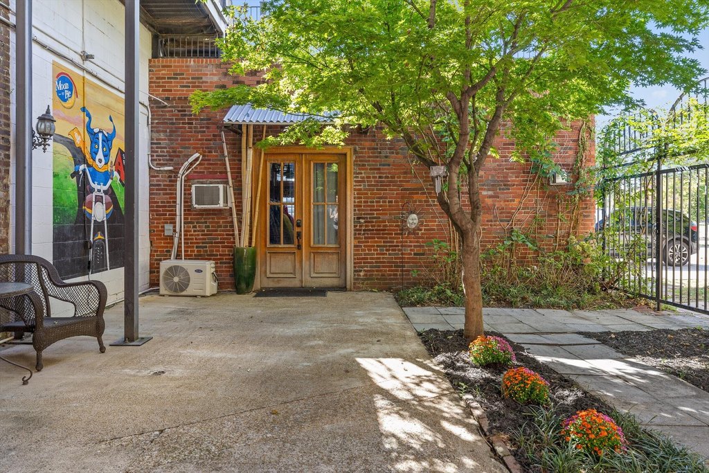 Chattanooga, Tennessee, 37402, United States, 4 Bedrooms Bedrooms, ,4.5 BathroomsBathrooms,Residential,Forsale,2011235