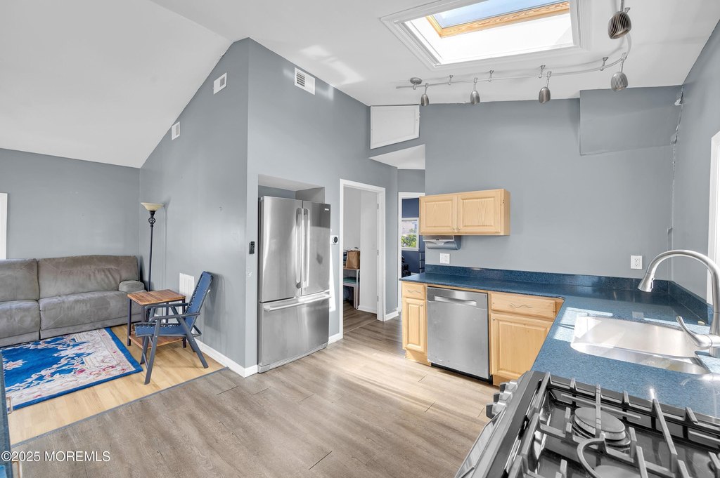 Manasquan, New Jersey, 08736, United States, 2 Bedrooms Bedrooms, ,1 BathroomBathrooms,Residential,Forsale,1984552