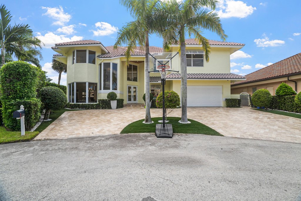 Delray Beach, Florida, 33483, United States, 4 Bedrooms Bedrooms, ,3.5 BathroomsBathrooms,Residential,Forsale,1969898