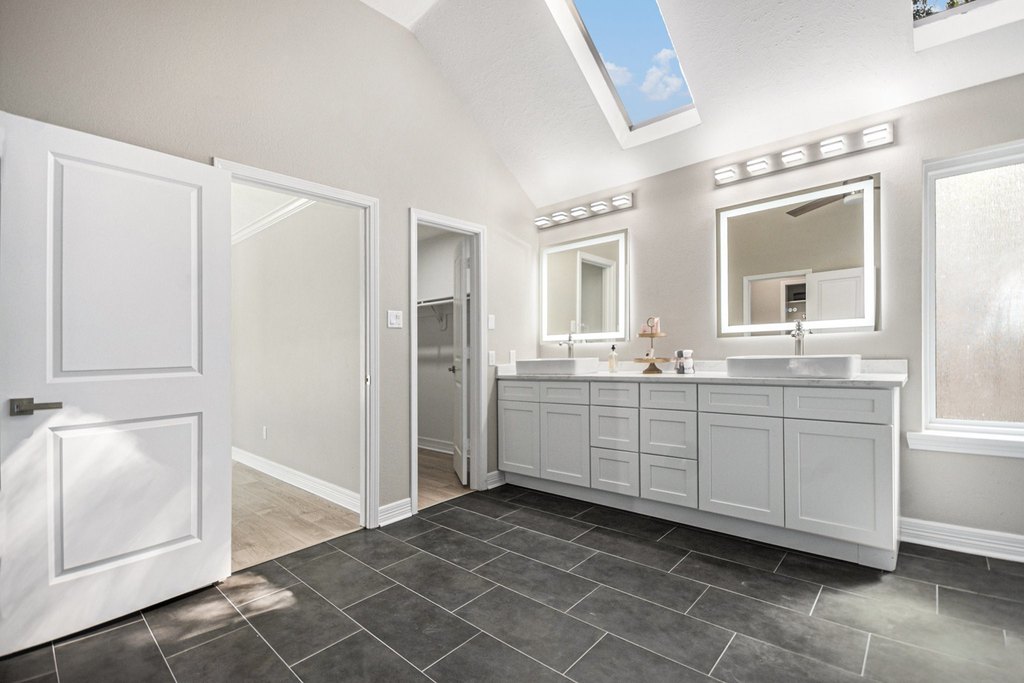 Houston, Texas, 77062, United States, 4 Bedrooms Bedrooms, ,2.5 BathroomsBathrooms,Residential,Forsale,1973424