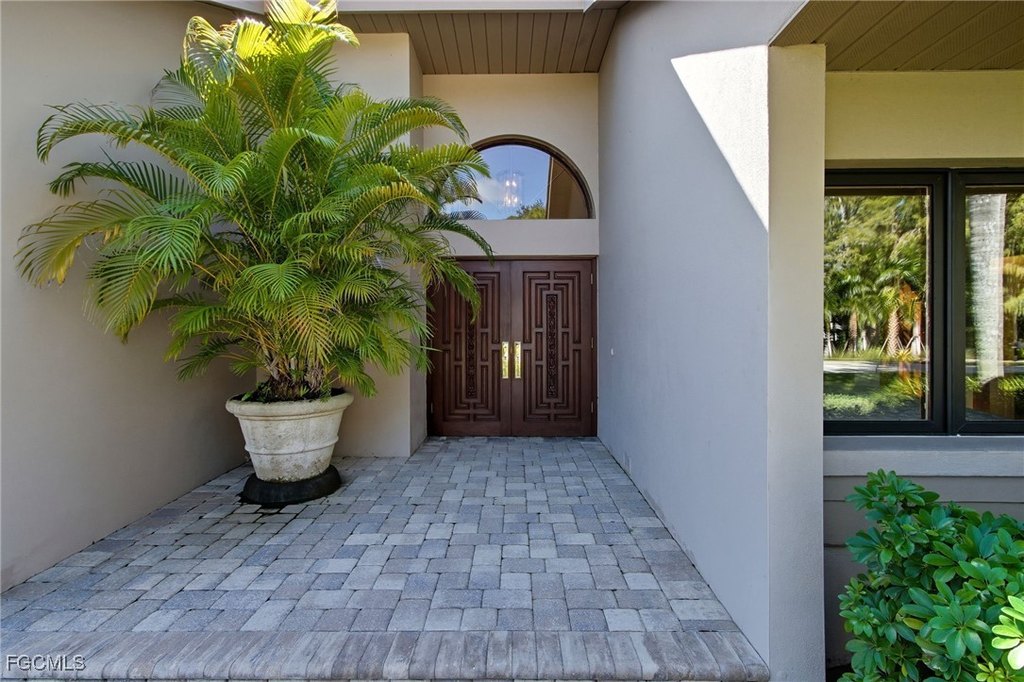 Fort Myers, Florida, 33912, United States, 3 Bedrooms Bedrooms, ,3.5 BathroomsBathrooms,Residential,Forsale,1971960