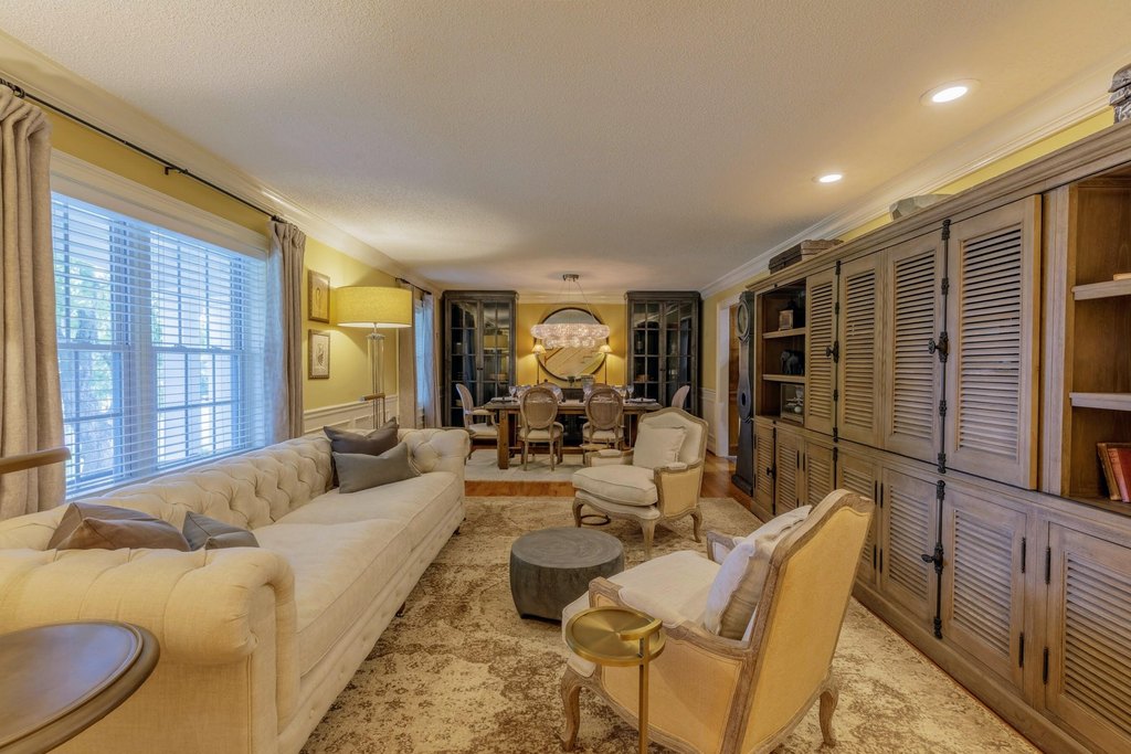 Chickamauga, Georgia, 30707, United States, 6 Bedrooms Bedrooms, ,4 BathroomsBathrooms,Residential,Forsale,2009598