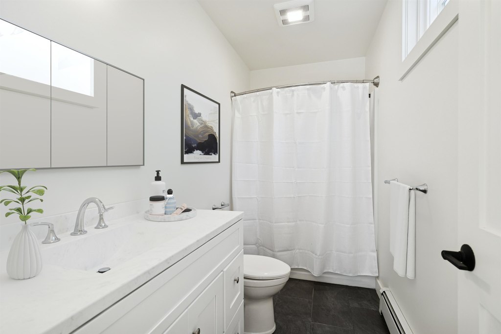 Woodstock, Vermont, 05091, United States, 3 Bedrooms Bedrooms, ,3.5 BathroomsBathrooms,Residential,Forsale,2004852