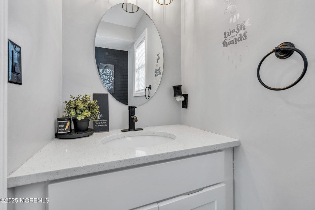 Island Heights, New Jersey, 08732, United States, 4 Bedrooms Bedrooms, ,2.5 BathroomsBathrooms,Residential,Forsale,1994045