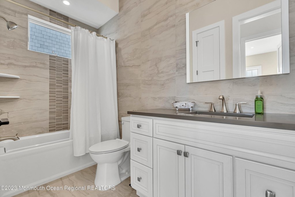 Seaside Park, New Jersey, 08752, United States, 7 Bedrooms Bedrooms, ,7 BathroomsBathrooms,Residential,Forsale,1922405