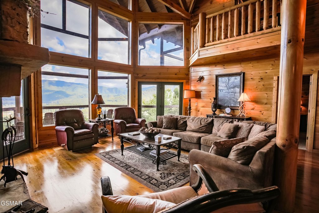 Sevierville, Tennessee, 37862, United States, 4 Bedrooms Bedrooms, ,5.5 BathroomsBathrooms,Residential,Forsale,1999464