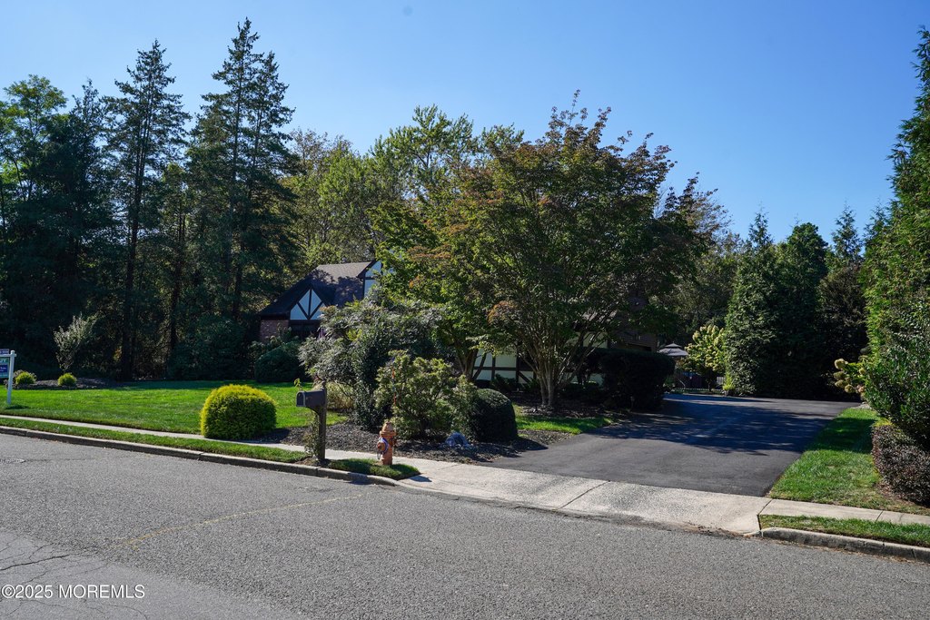 Red Bank, New Jersey, 07701, United States, 5 Bedrooms Bedrooms, ,3 BathroomsBathrooms,Residential,Forsale,1984553