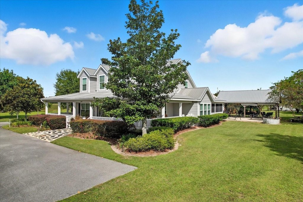 MORRISTON, Florida, 32668, United States, 4 Bedrooms Bedrooms, ,4.5 BathroomsBathrooms,Residential,Forsale,1994129