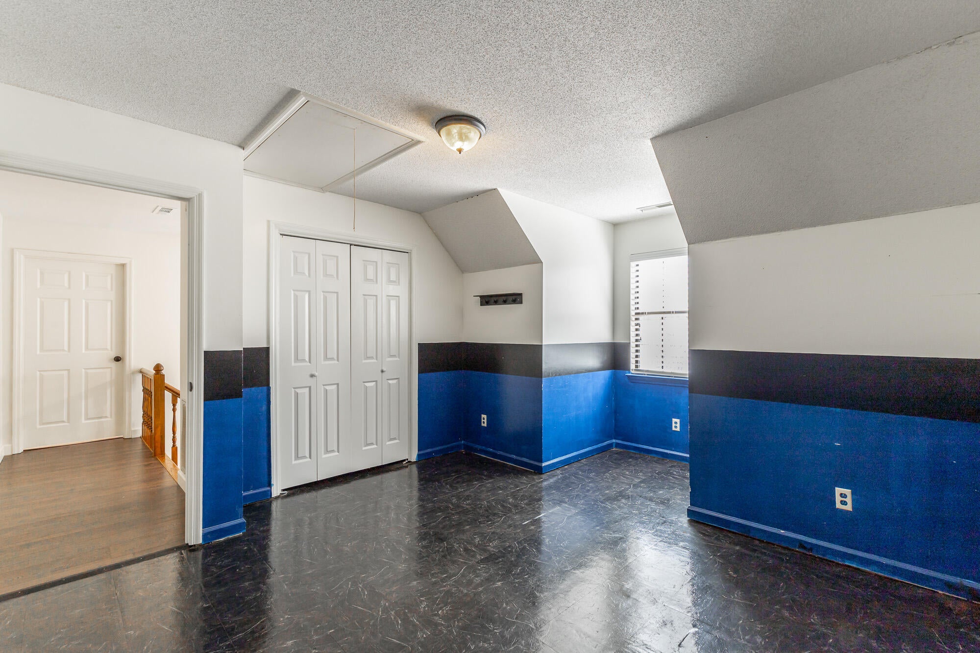 Hixson, Tennessee, 37343, United States, 4 Bedrooms Bedrooms, ,3 BathroomsBathrooms,Residential,Forsale,1963602