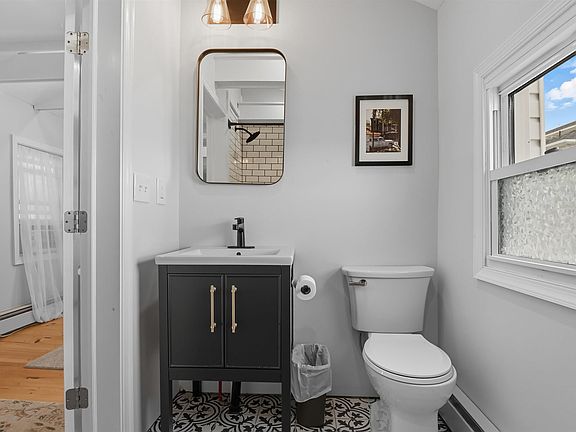 Margate, New Jersey, 08402, United States, 1 Bedroom Bedrooms, ,2 BathroomsBathrooms,Residential,Forsale,1967253