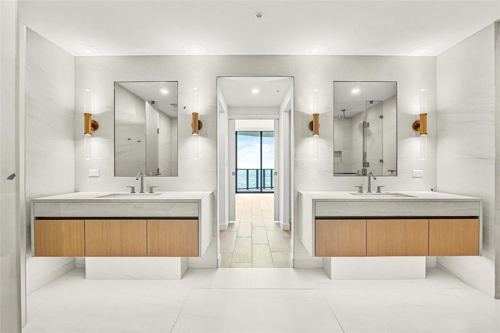 Pompano Beach, Florida, 33062, United States, 2 Bedrooms Bedrooms, ,2.5 BathroomsBathrooms,Residential,Forsale,2011543