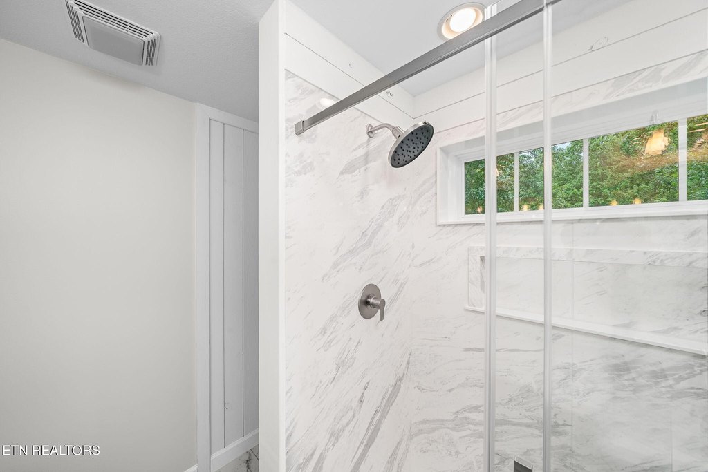 Cookeville, Tennessee, 38506, United States, 3 Bedrooms Bedrooms, ,2.5 BathroomsBathrooms,Residential,Forsale,1942468