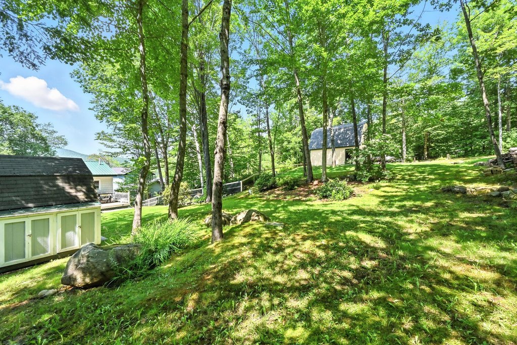 Peru, Maine, 04290, United States, 2 Bedrooms Bedrooms, ,2 BathroomsBathrooms,Residential,Forsale,1941249