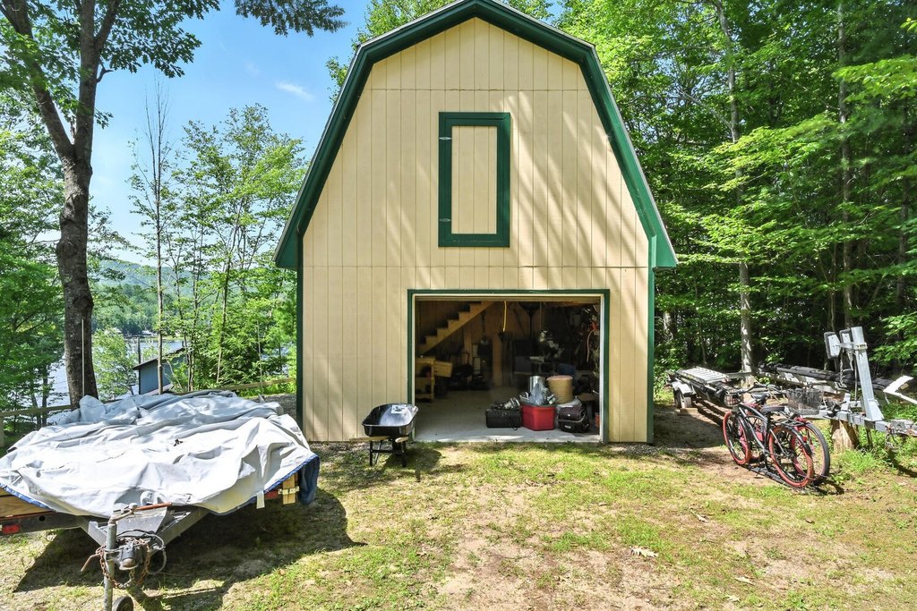 Peru, Maine, 04290, United States, 2 Bedrooms Bedrooms, ,2 BathroomsBathrooms,Residential,Forsale,1941249