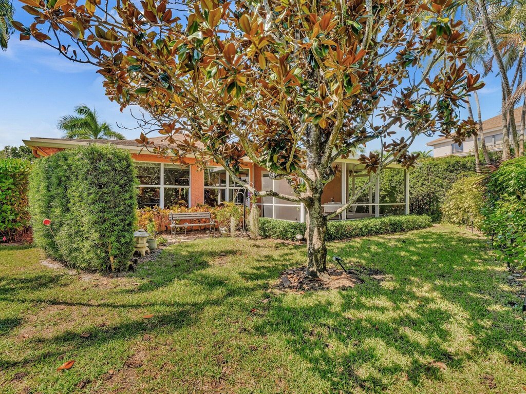 Boca Raton, Florida, 33432, United States, 2 Bedrooms Bedrooms, ,2 BathroomsBathrooms,Residential,Forsale,1996360