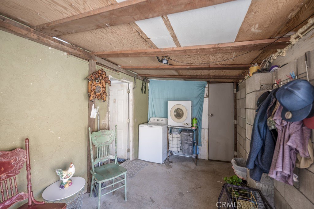 Agua Dulce, California, 91390, United States, 2 Bedrooms Bedrooms, ,4 BathroomsBathrooms,Residential,Forsale,2004098